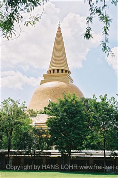 08 Thailand 2002 F1120030 Bangkok Tempel_478